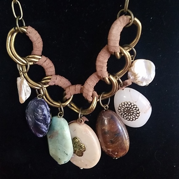 NECKLACE  with stones - Picture 3 of 4